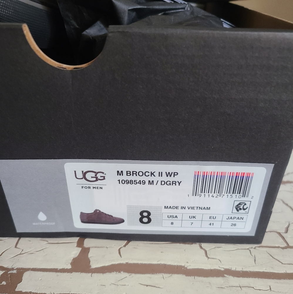 UGG 8 Mens M Brock II Excellent Condition - Picture 7 of 7